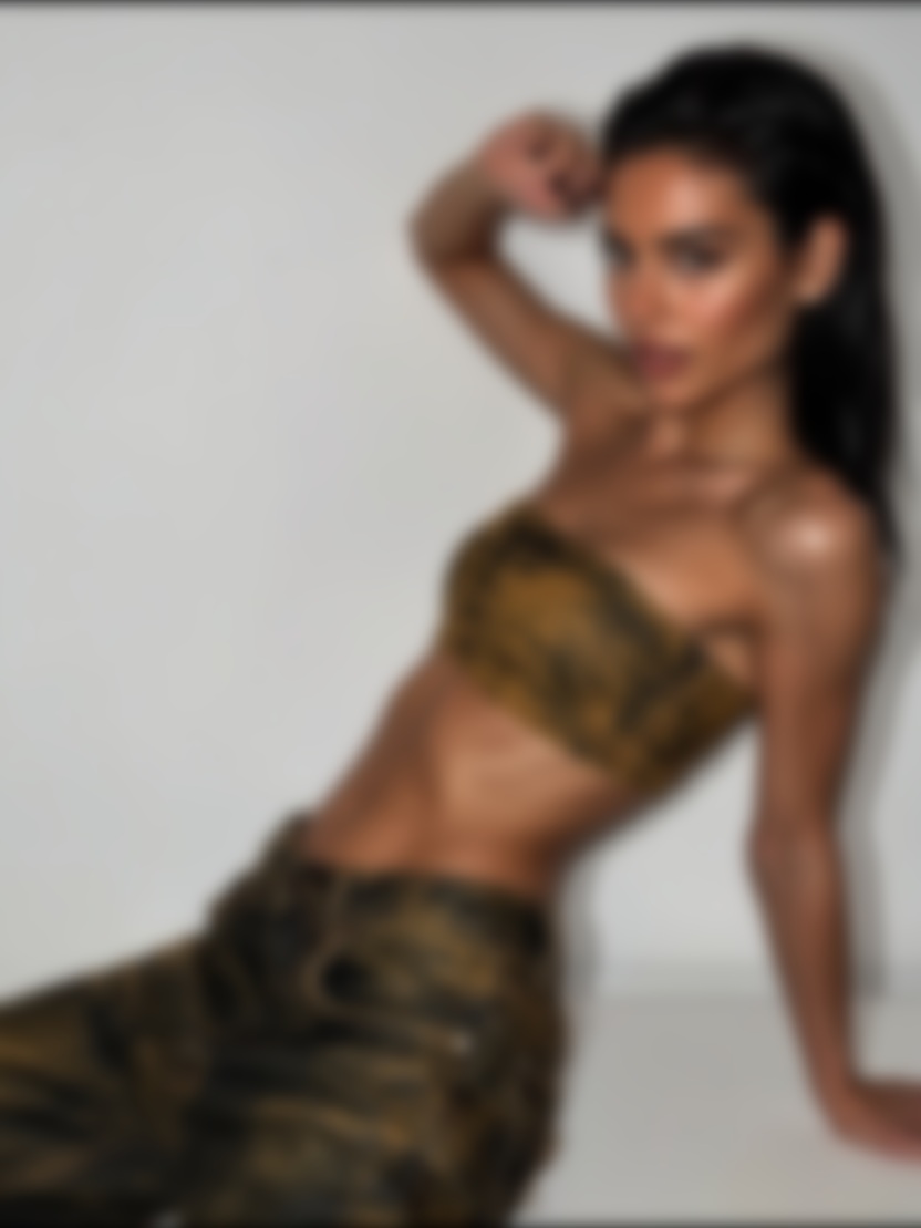 Ирэн  фестивальный эскорт Европа США музыкальные события премиум сопровождение