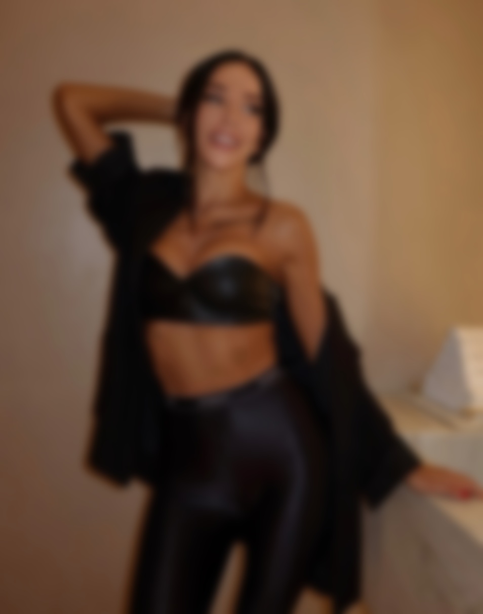 Кристина Мелихова спутница для имиджа Москва отношения вылеты по миру очень высокий бюджет