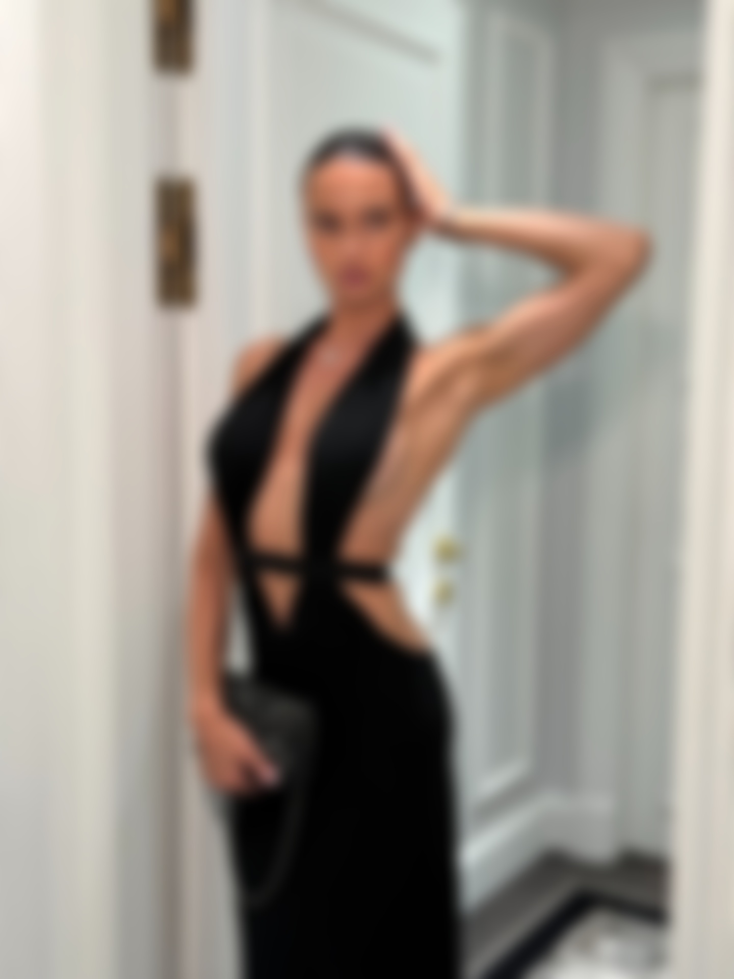 Татьяна Михайлюк высокая брюнетка топовая эскорт модель Москвы Дубая элитная спутница для имиджа бизнес встреч премиум отношений высокий бюджет вылеты по всему миру vip сопровождение Москва Дубай